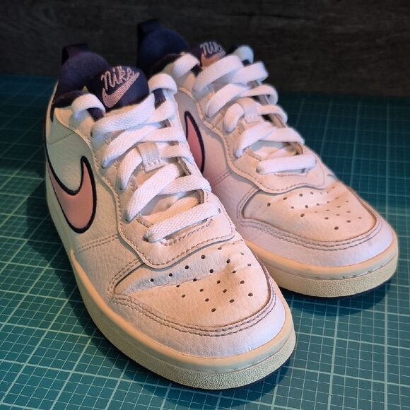 Nike White and Pink Sneakers Classic Air Force 1 Design - Picture 7 of 10